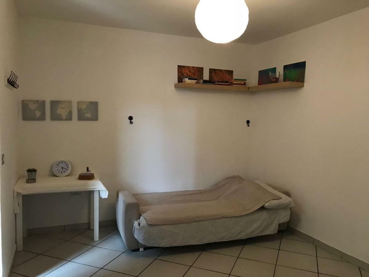 21House - Appartamento 1 布斯托阿西齐奥 外观 照片